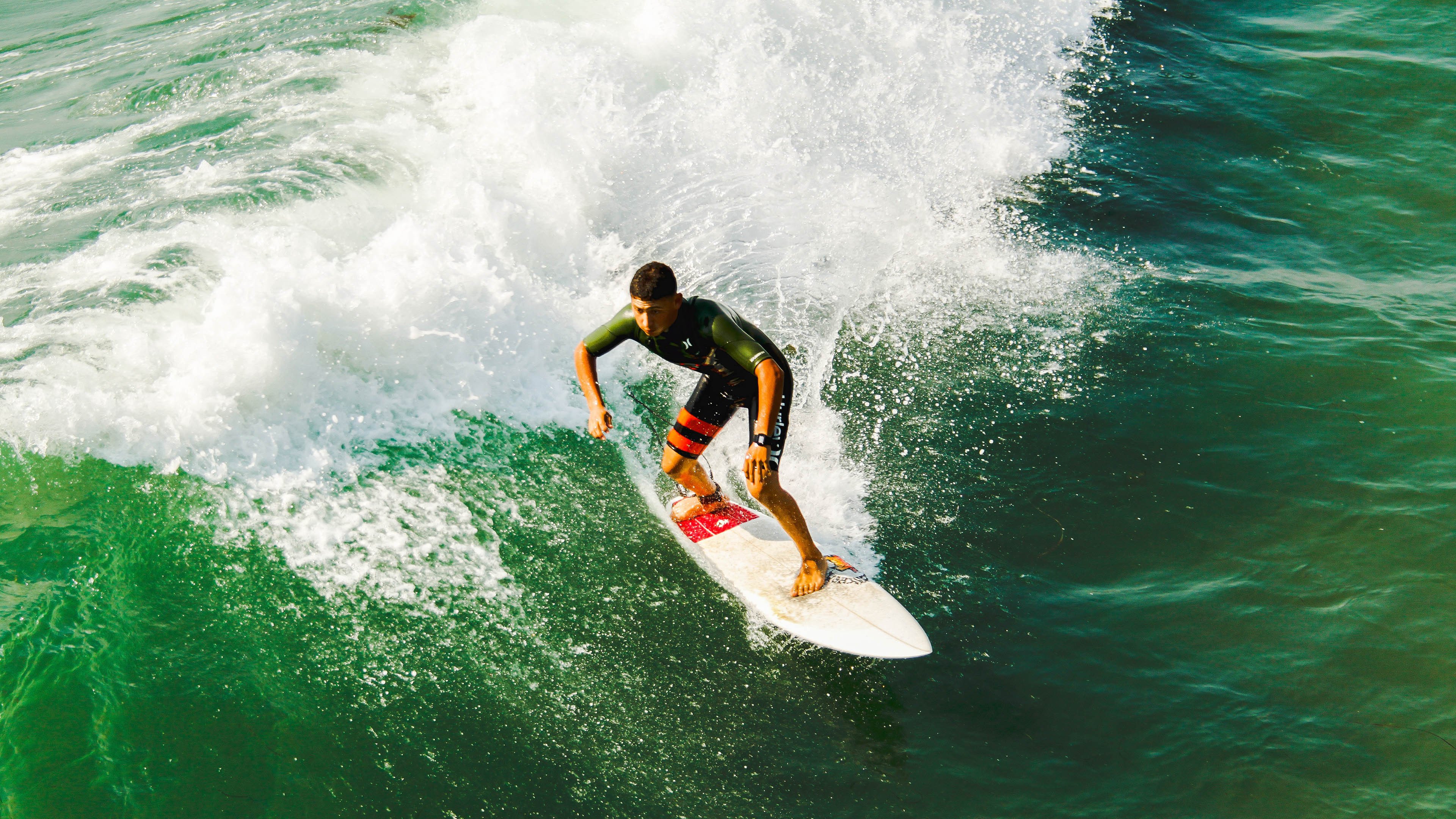 史上曾在20秒内投中两记“超远三分”的神级表现!,超远3分