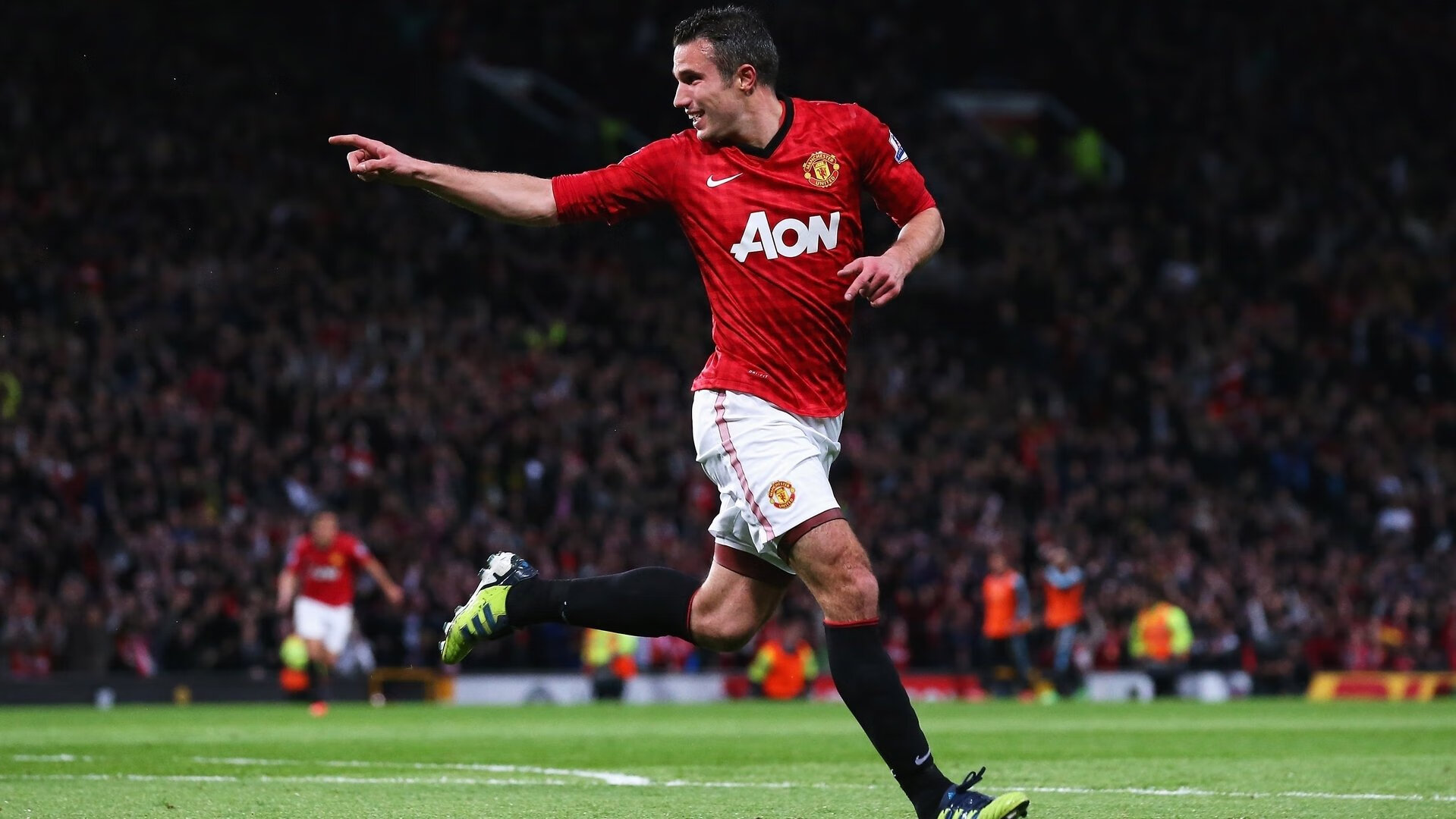 本周比赛精彩瞬间：炫技进球、神级扑救不断，经典进球视频